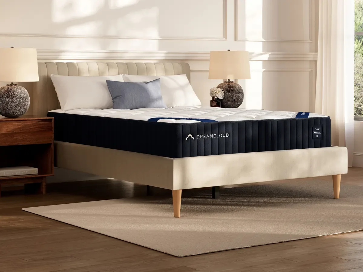 DreamCloud Classic Memory Foam, product photo