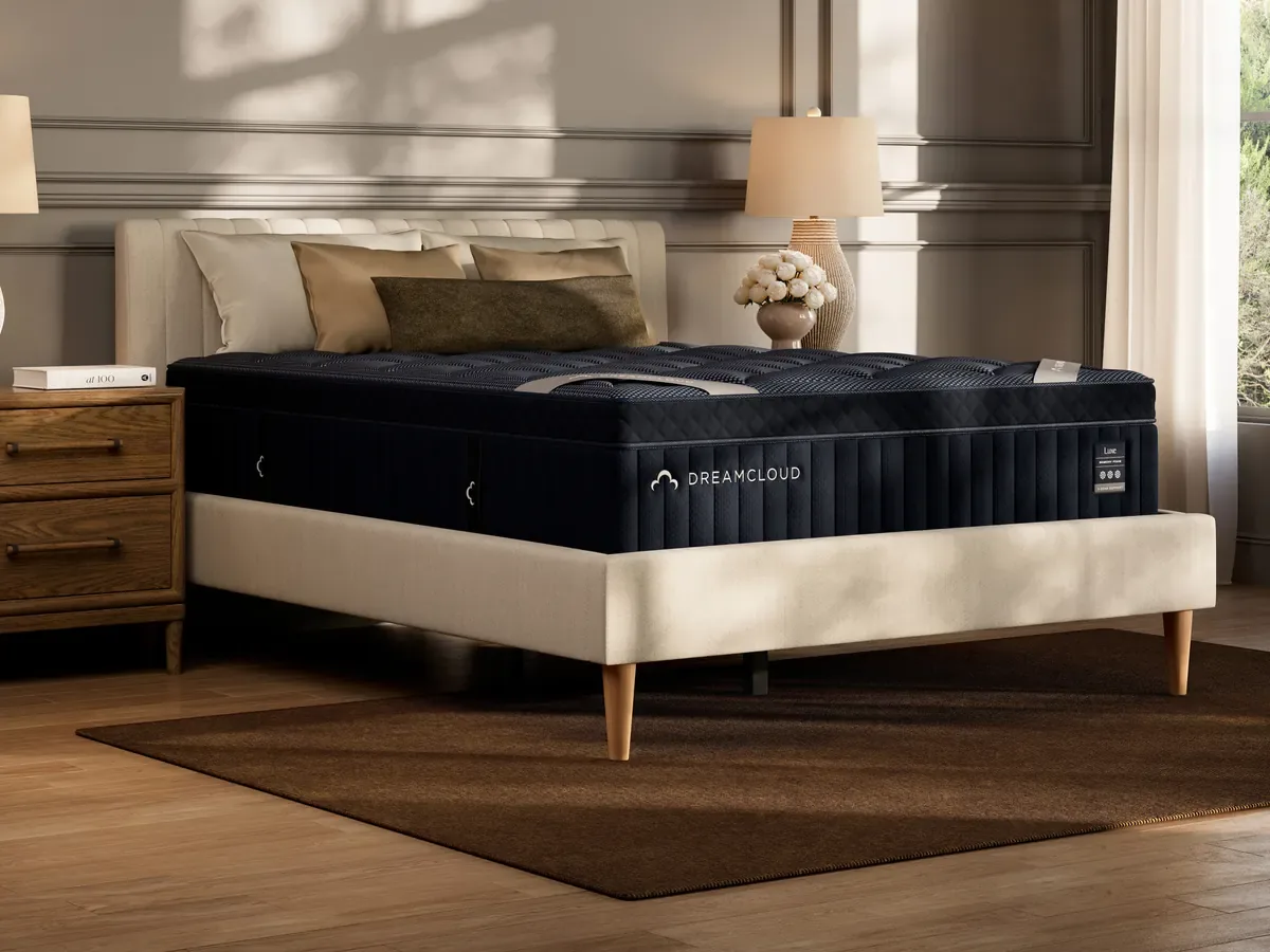 DreamCloud Luxe Memory Foam, product photo