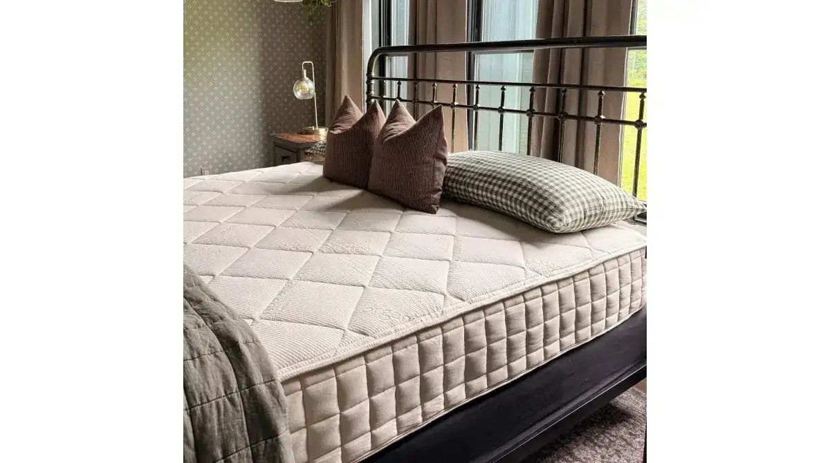 Serenade Organic Hybrid Mattress, product photo