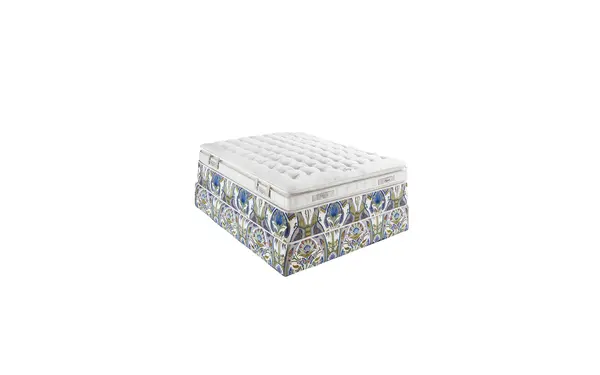 Auguste, product photo
