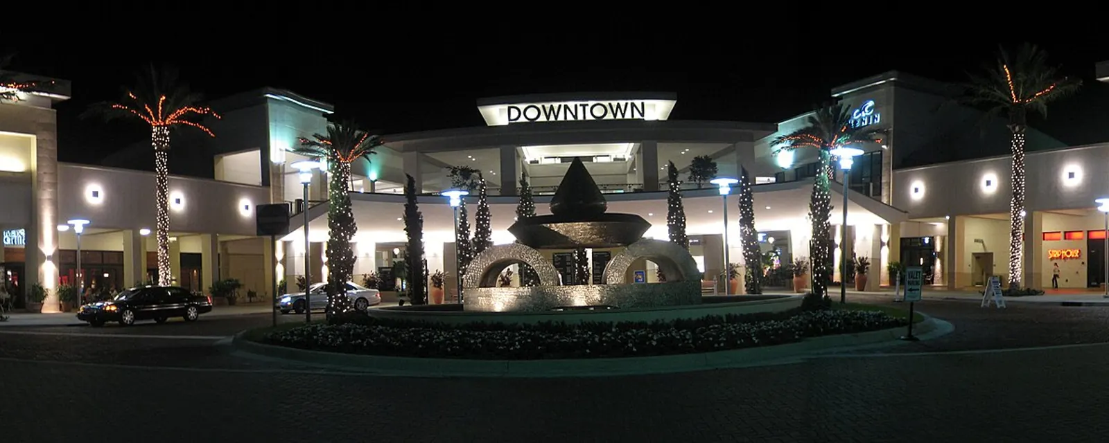 Downtown at the Gardens in Palm Beach Gardens