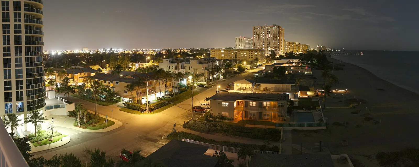 Panorama of Briney Avenue in Pompano Beach