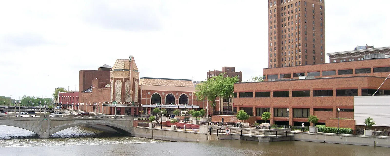 The Fox River at Stolp Island in downtown Aurora