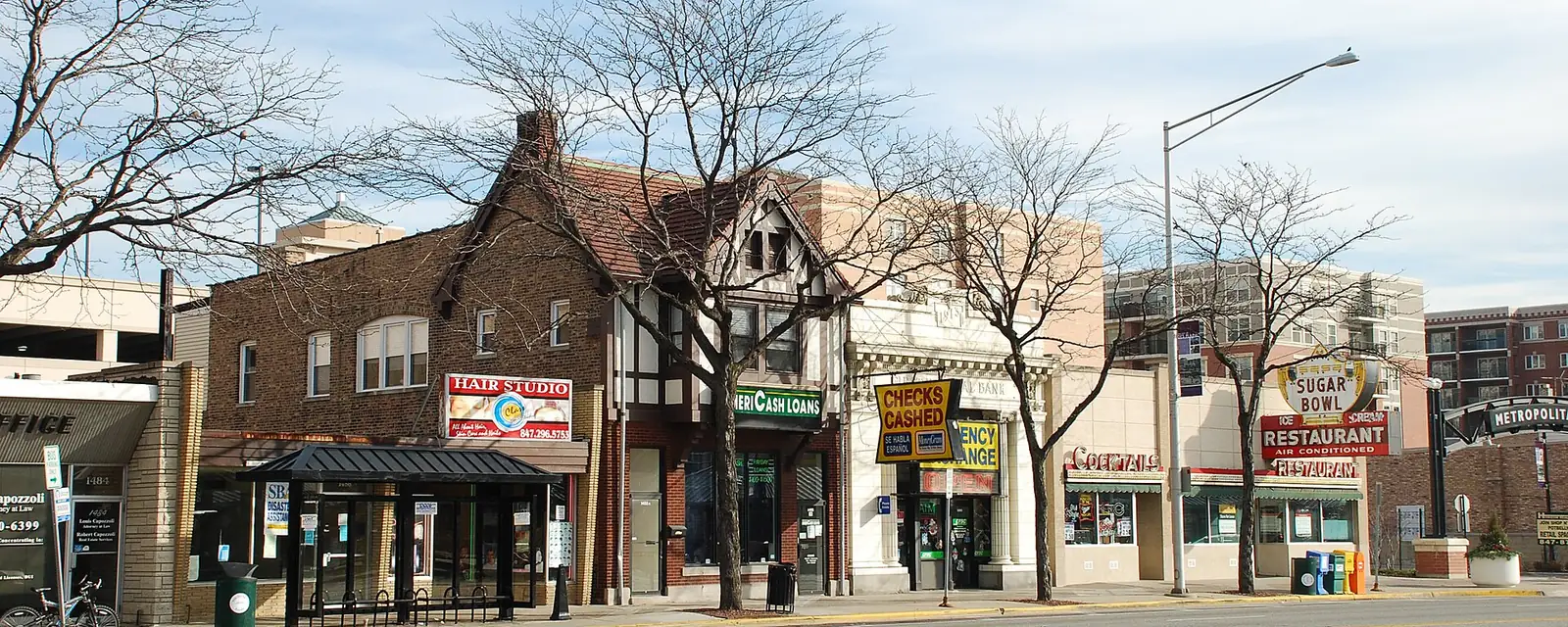 Shops and storefronts along a street in downtown Des Plaines, Illinois
