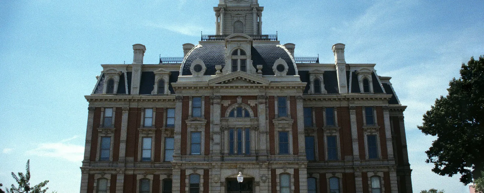 Hamilton County Courthouse on the square in Noblesville