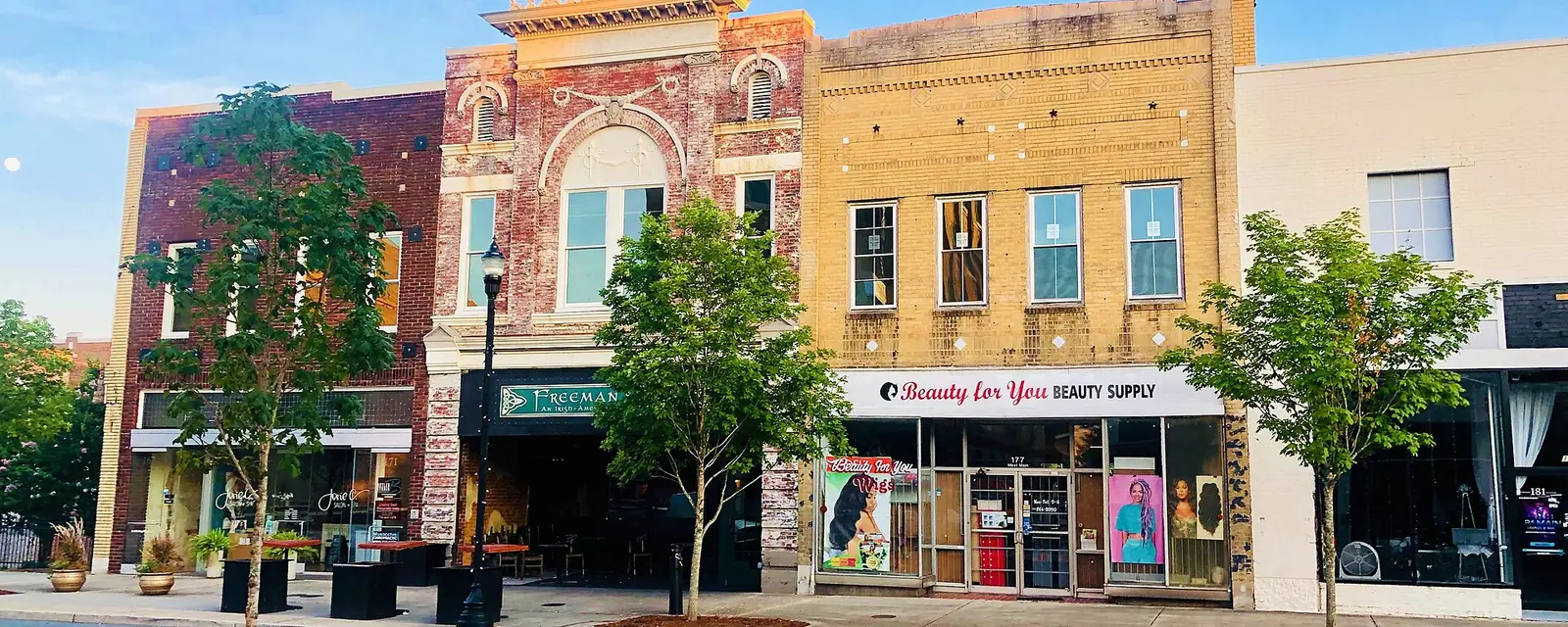 Shops on Main Street in downtown Gastonia