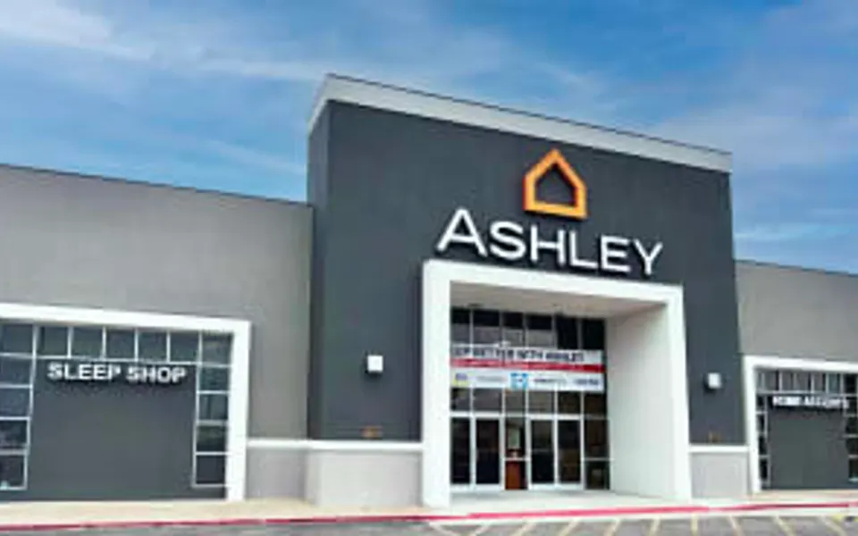 Ashley store front with its Sleep Shop in Laredo